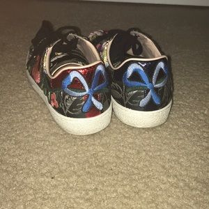 Gucci shoes